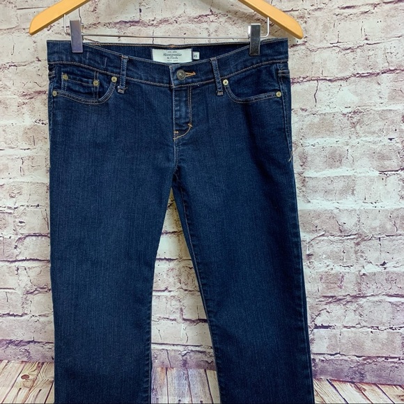 Abercrombie & Fitch Erin Stretch Dark Wash Straight Leg Jeans - Picture 2 of 9